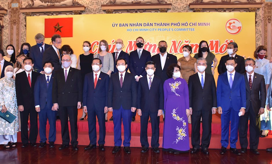 Ho Chi Minh City sets up stronger relationship with foreign agencies towards development